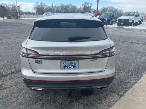 Used 2019 Lincoln Nautilus Reserve image 6