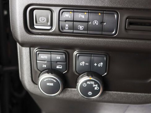 Used 2024 Chevrolet Tahoe RST image 23