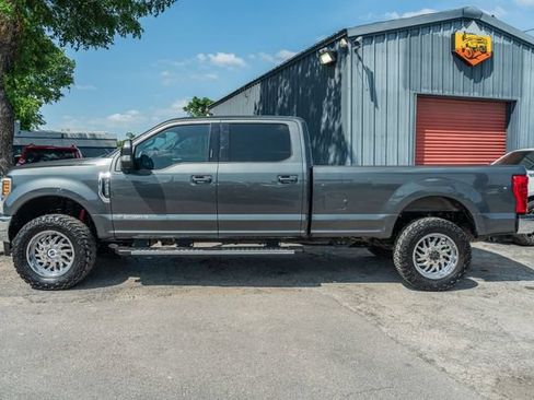 Used 2018 Ford F350 Lariat w/ Lariat Ultimate Package AWD/4WD image 3