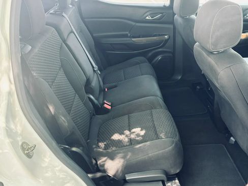 Used 2017 GMC Acadia SLE AWD/4WD image 23