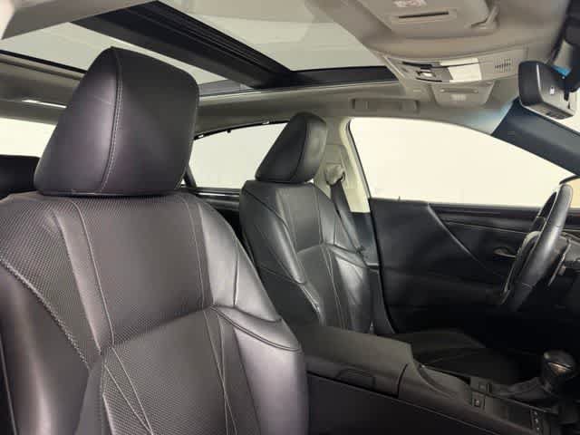 Used 2021 Lexus ES 350 Ultra Luxury w/ Accessory Package 2 FWD image 18