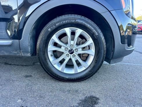 Used 2021 Kia Telluride LX image 34