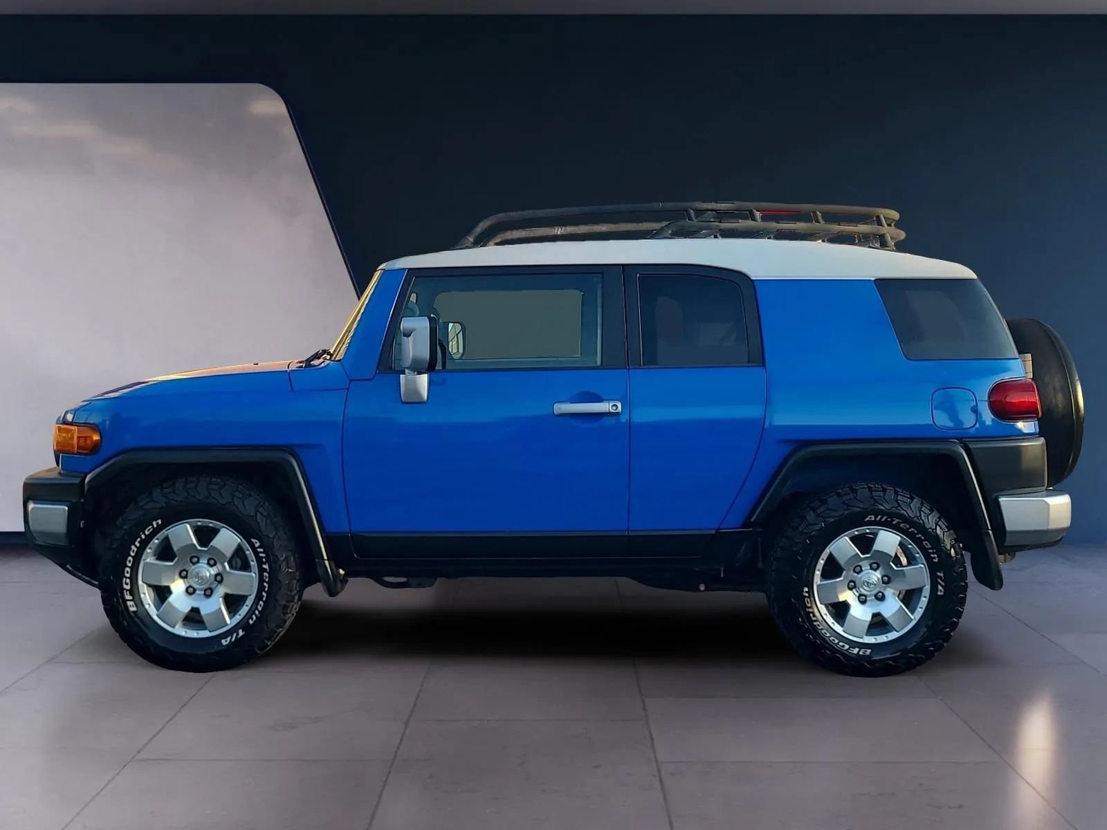 Used 2007 Toyota FJ Cruiser 2WD image 2