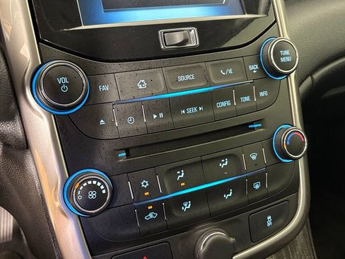 Certified 2015 Chevrolet Malibu LT FWD image 28