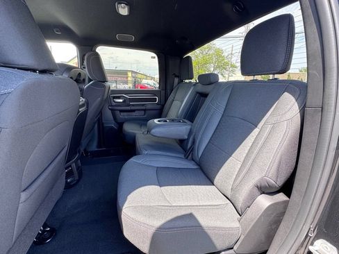Used 2025 RAM 2500 Big Horn AWD/4WD image 17