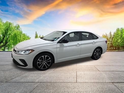 Used 2025 Volkswagen Jetta Sport image 7