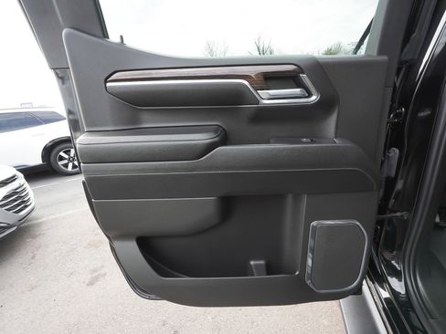 Used 2023 GMC Sierra 1500 Elevation image 11