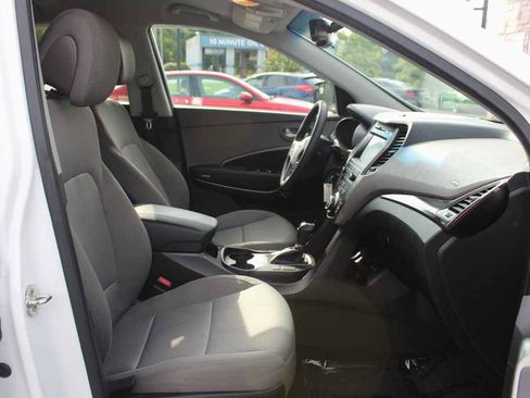Used 2017 Hyundai Santa Fe Sport AWD/4WD image 31