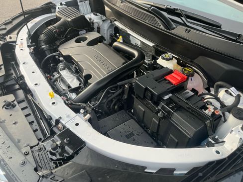 New 2026 Chevrolet Equinox LT w/ Safety and Technology Package image 10