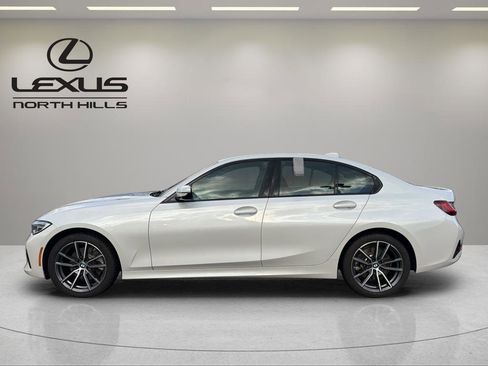 Used 2022 BMW 330i xDrive Sedan w/ Premium Package 2 image 8