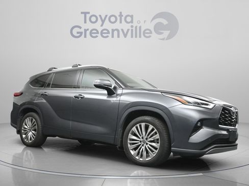 Used 2023 Toyota Highlander Platinum AWD/4WD image 19