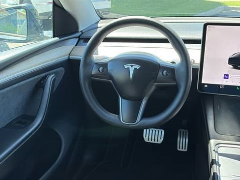 Used 2024 Tesla Model Y Performance AWD/4WD image 23