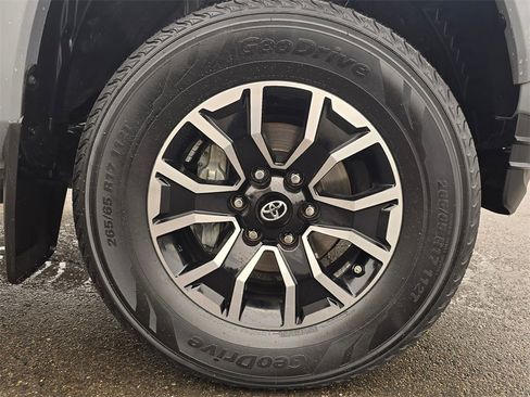 Certified 2021 Toyota Tacoma TRD Sport image 9