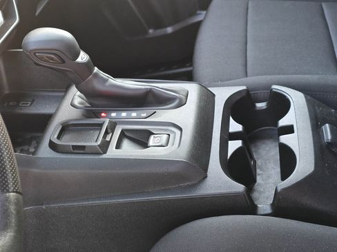 Used 2024 Chevrolet Colorado W/T image 12