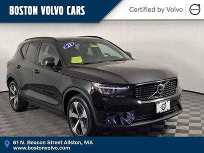 Used 2025 Volvo XC40 B5 Plus