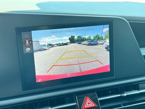 Certified 2023 Kia Niro LX FWD image 13