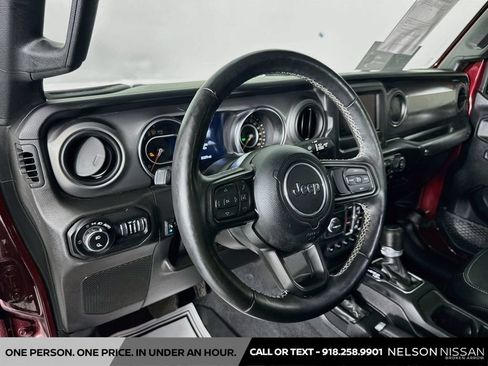 Used 2021 Jeep Gladiator Sport AWD/4WD image 9