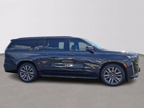 Certified 2024 Cadillac Escalade ESV Sport Platinum AWD/4WD image 7