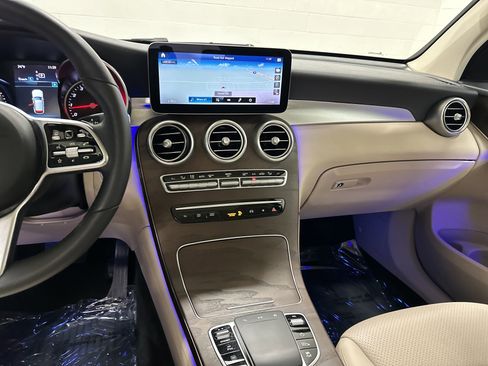 Used 2020 Mercedes-Benz GLC 300 4MATIC image 31