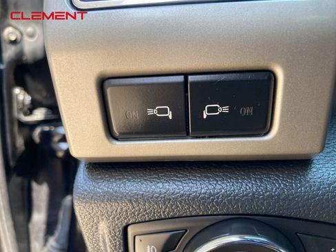 Used 2022 Ford F250 Lariat w/ Black Appearance Pkg image 16