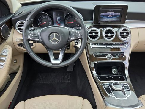 Used 2018 Mercedes-Benz C 300 Sedan image 13