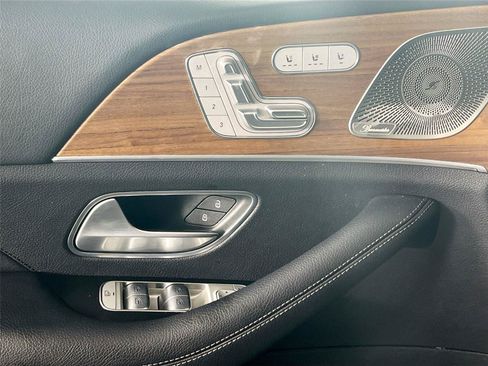 Certified 2024 Mercedes-Benz GLS 450 4MATIC image 19