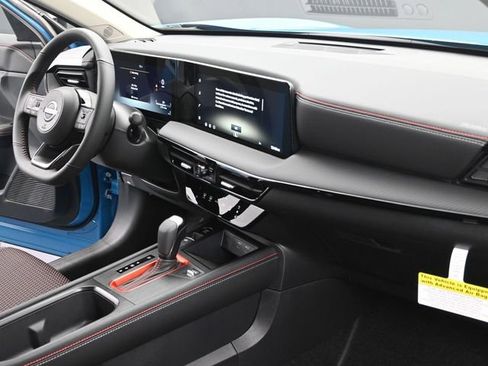 New 2026 Nissan Kicks SR FWD image 34