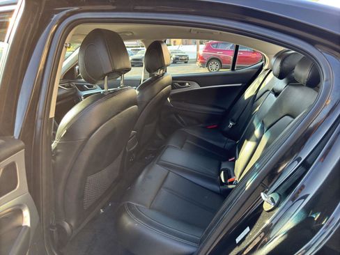 Used 2019 Genesis G70 2.0T Sport image 34