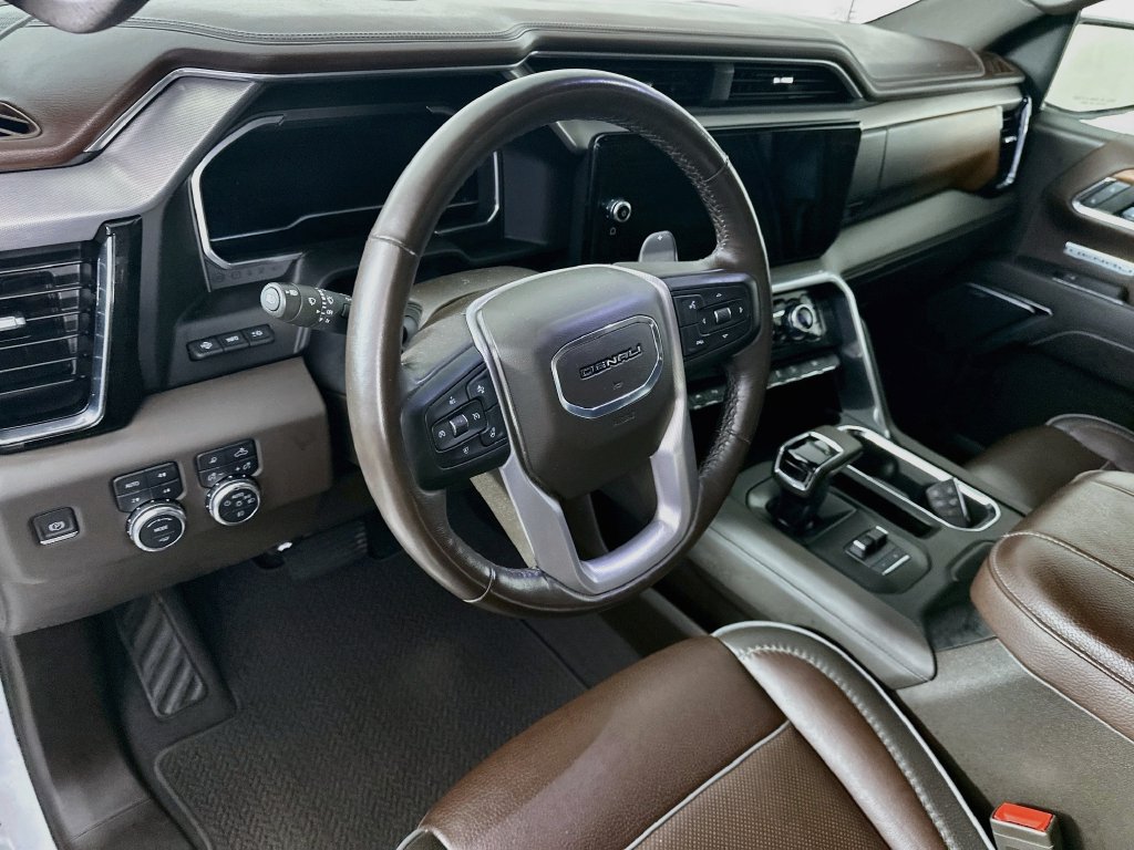 Used 2023 GMC Sierra 1500 Denali w/ Denali Reserve Package AWD/4WD image 31
