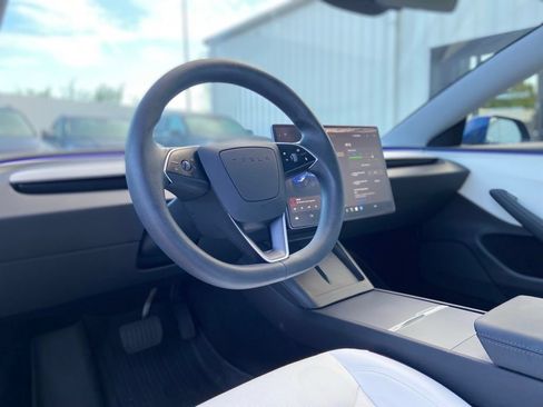 Used 2025 Tesla Model 3 Long Range RWD image 14