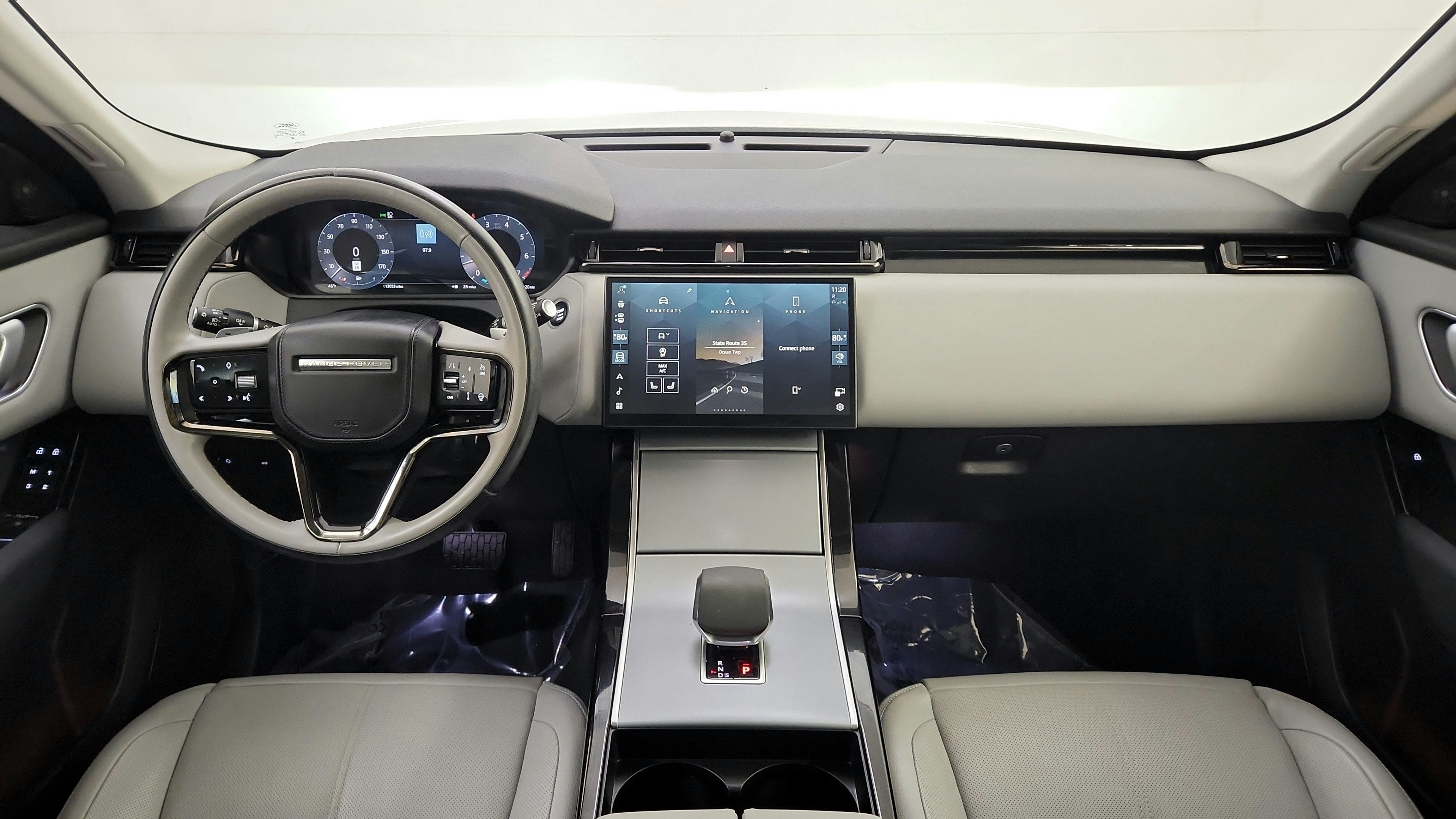 Used 2024 Land Rover Range Rover Velar S AWD/4WD image 20