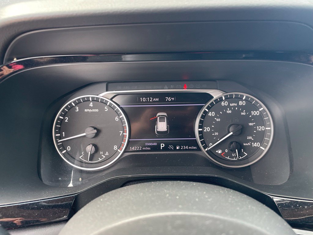 Used 2025 Nissan Pathfinder SV FWD image 10