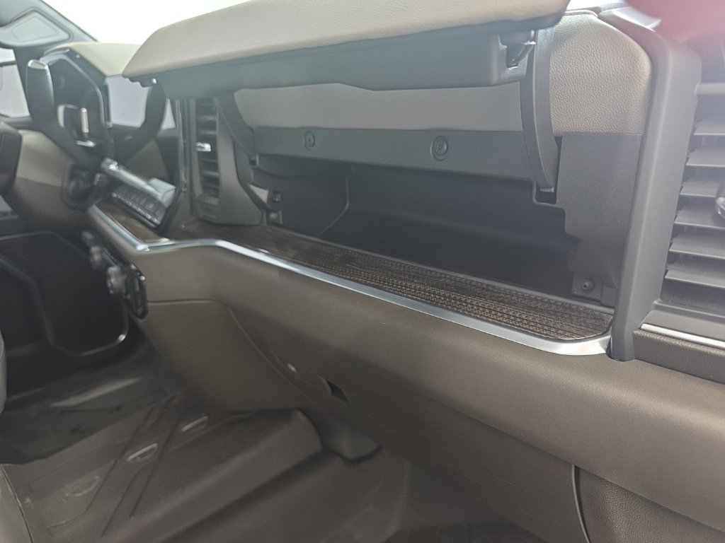 Used 2026 Chevrolet Silverado 1500 RST w/ RST Select Package AWD/4WD image 12