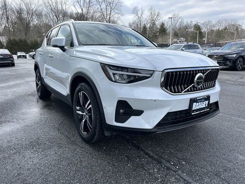 Certified 2023 Volvo XC40 B5 Plus w/ Driver Assist Package image 2