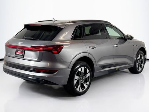 Used 2021 Audi e-tron Premium w/ Convenience Plus Package image 5