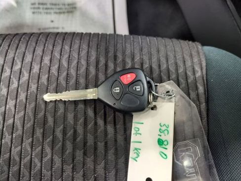 Used 2019 Toyota 4Runner TRD Off-Road AWD/4WD image 28
