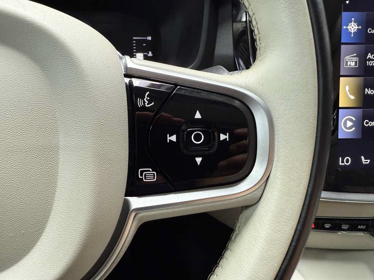 Used 2019 Volvo S60 T5 Momentum w/ Premium Package FWD image 14