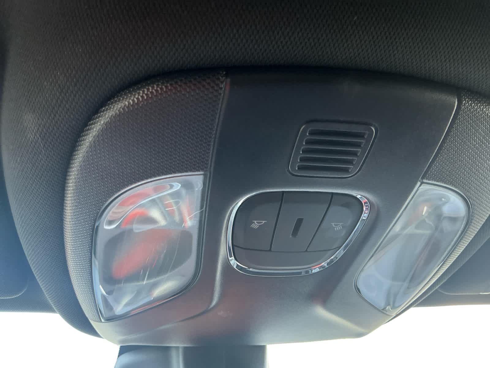 Used 2023 Jeep Compass Latitude AWD/4WD image 17