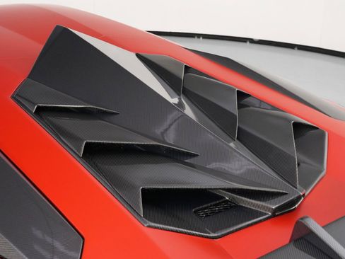 Used 2017 Lamborghini Aventador S image 73