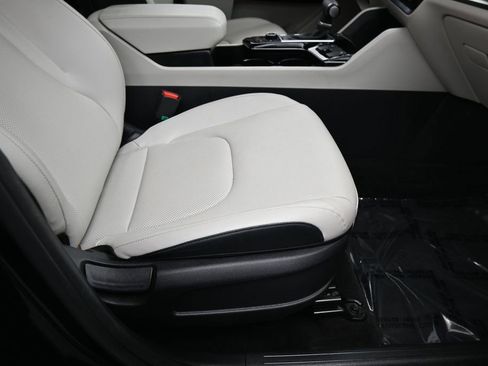 Used 2024 Kia Sportage EX FWD image 44