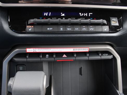 New 2026 Toyota Tundra SR5 image 32