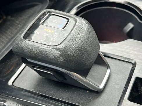 Used 2021 Nissan Rogue SL image 24