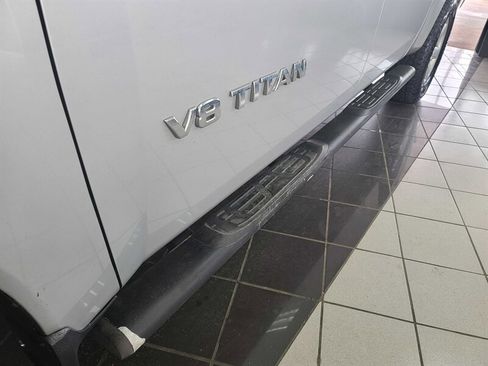 Used 2015 Nissan Titan SV image 25