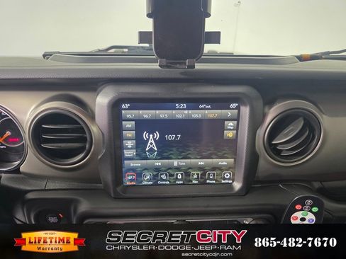 Used 2021 Jeep Wrangler Unlimited Sport image 19