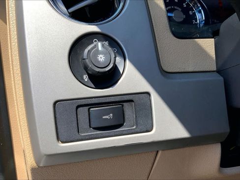 Used 2011 Ford F150 Lariat AWD/4WD image 32