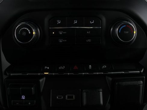 Used 2021 Chevrolet Silverado 2500 W/T w/ WT Safety Package image 6