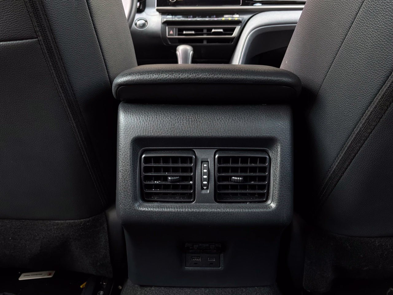 Used 2026 Toyota Camry SE FWD image 13