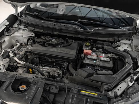 Used 2018 Nissan Rogue SL w/ Premium Package AWD/4WD image 48