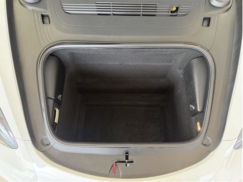 Used 2019 Porsche 718 Boxster image 31