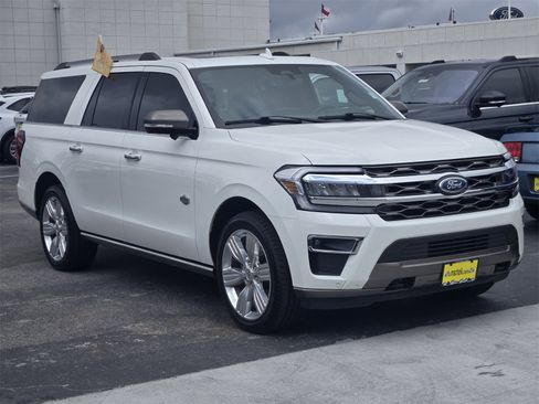 Used 2024 Ford Expedition Max King Ranch image 3